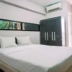 Warm And Cozy Stay Studio Green Bay Pluit Apartment By Travelio